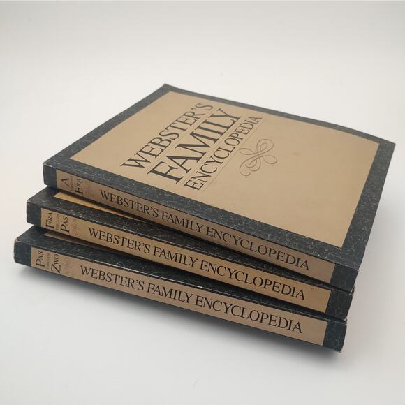 Webster's Family Encyclopedia Set A-Z Paperback Vintage Resource Books - Picture 1 of 16